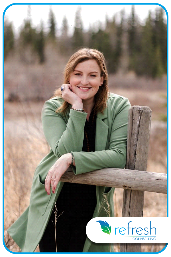 EMMA LAVOIE (North/Online)